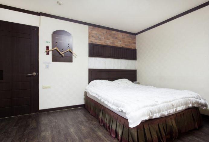 Bali Motel Daejeon Exteriör bild