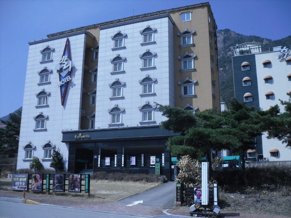 Bali Motel Daejeon Exteriör bild