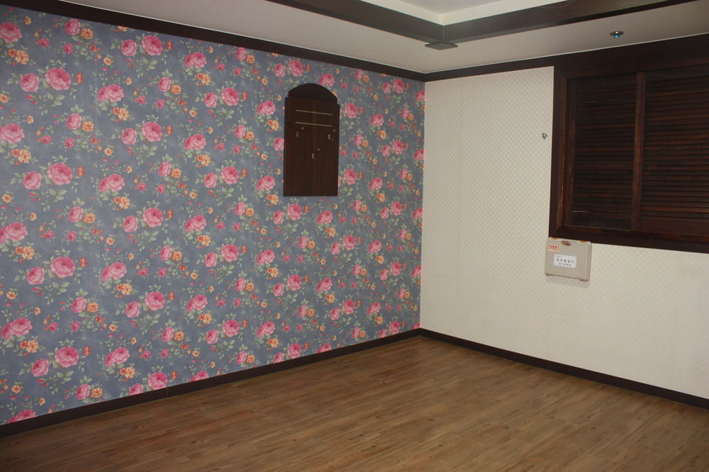 Bali Motel Daejeon Exteriör bild
